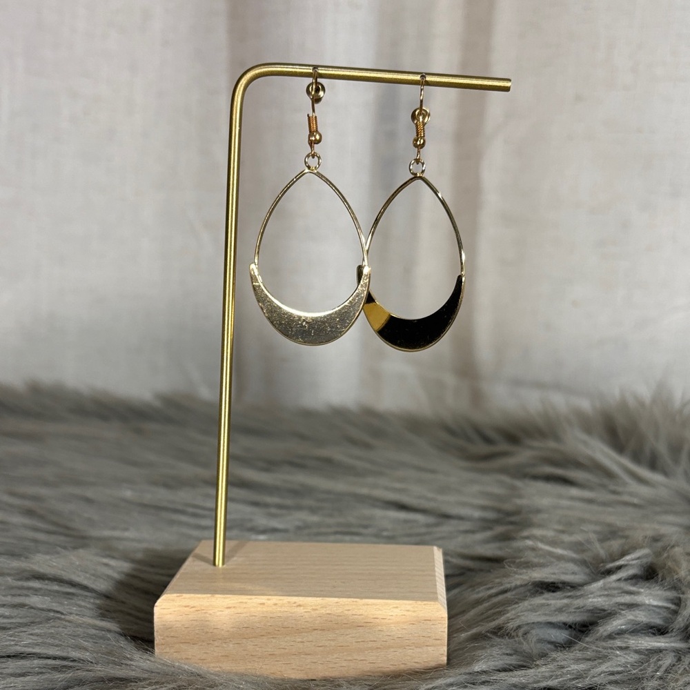 Gold Tone Teardrop Earrings